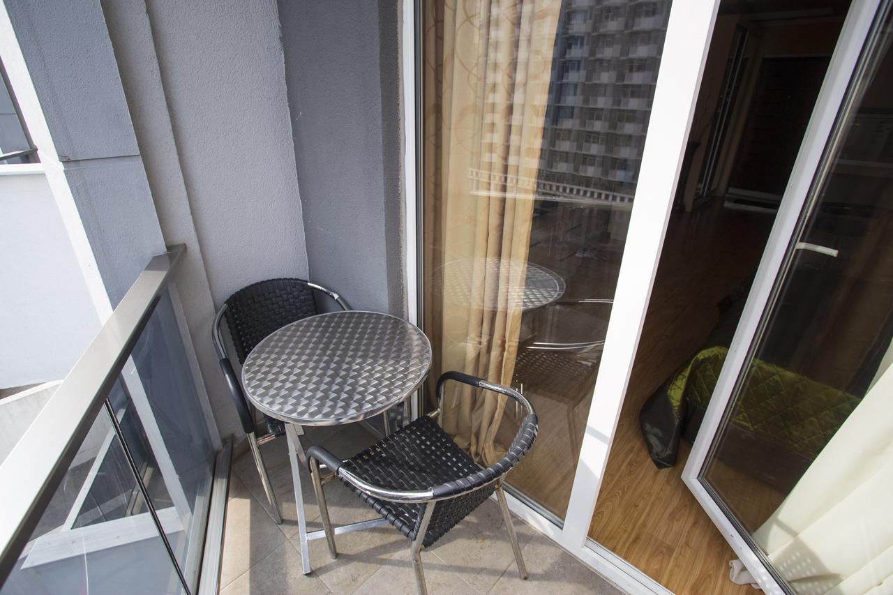 Apartment On Sherif Khimshiashvili Street 15B Batoemi Buitenkant foto